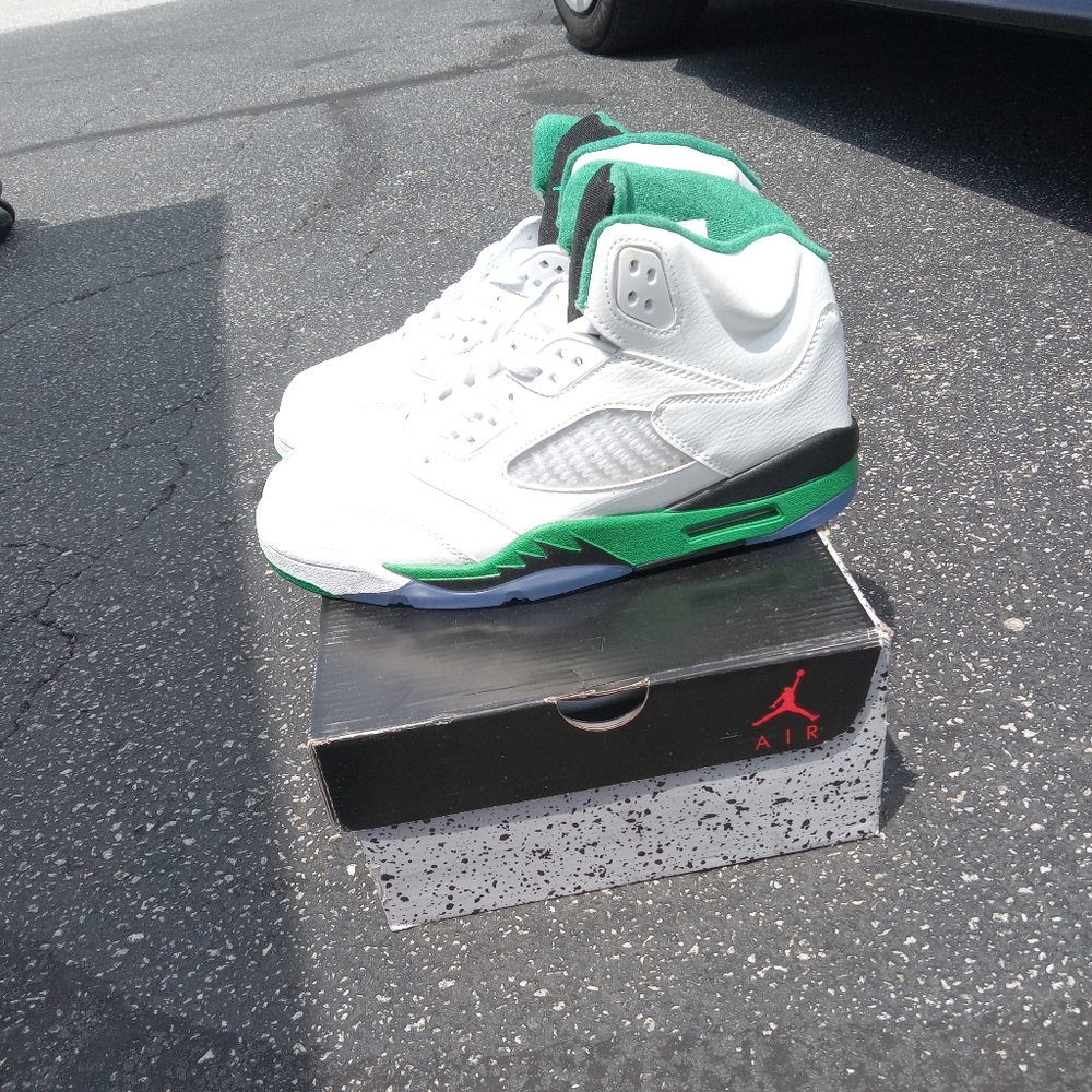 Air Jordan 5 Retro,  'Lucky Green'